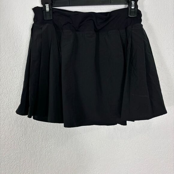 Lululemon Black Athletic Tennis/Golf Skort Size 8 - Picture 1 of 8